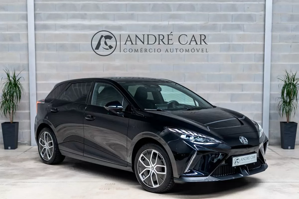 MG MG4  4 Luxury 64 Kwh - foto 2