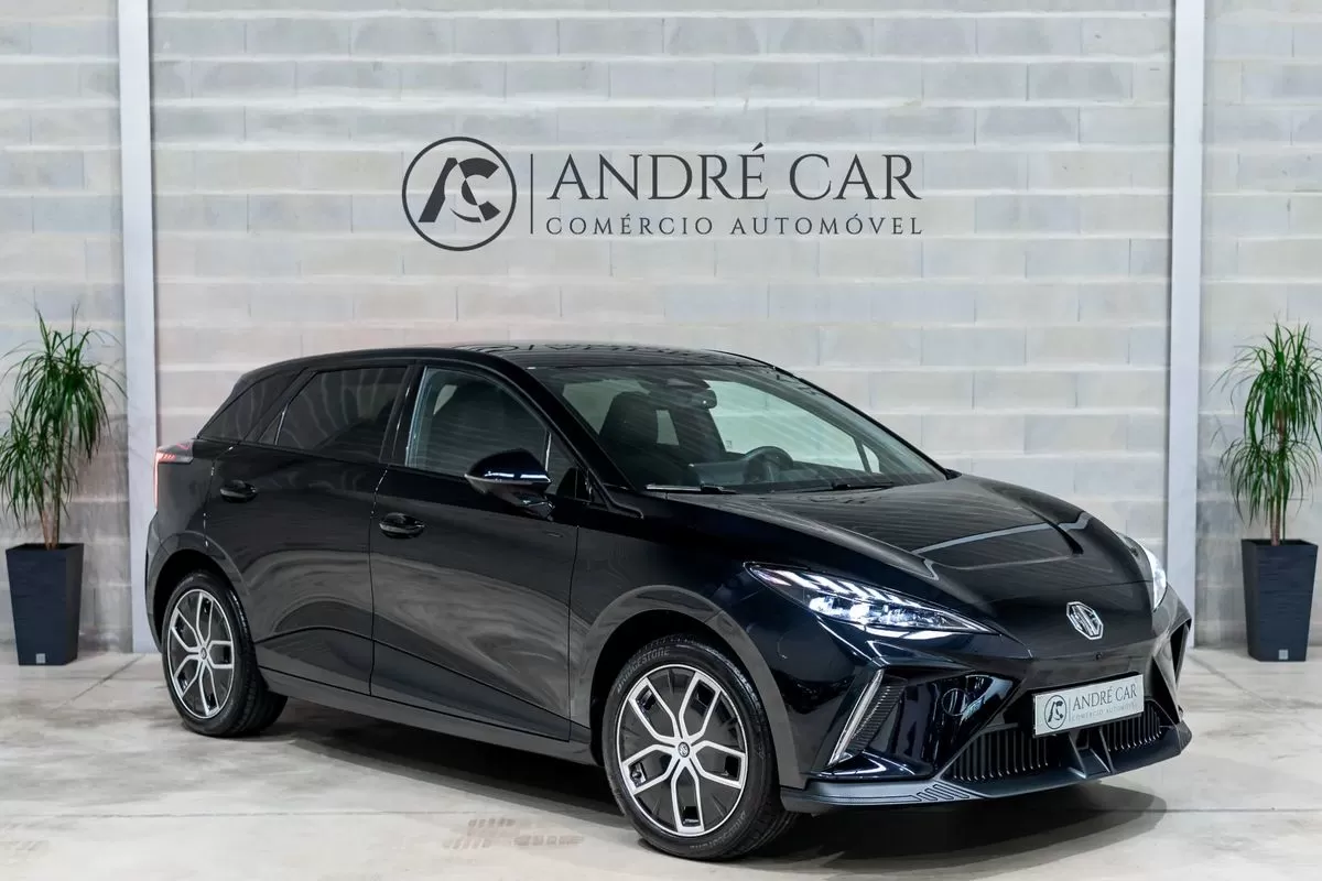 MG MG4 64 kWh Luxury - foto 2