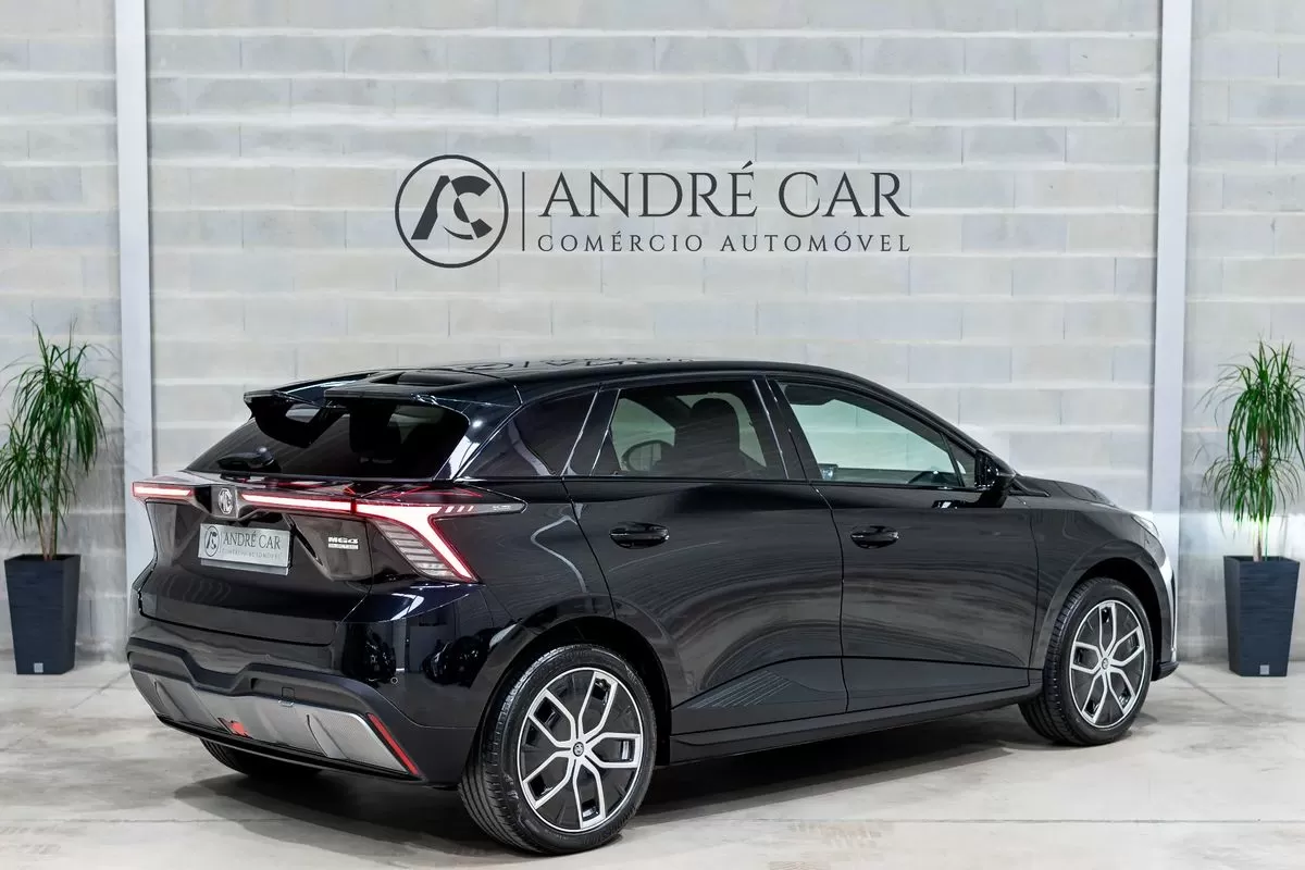 MG MG4 64 kWh Luxury - foto 6