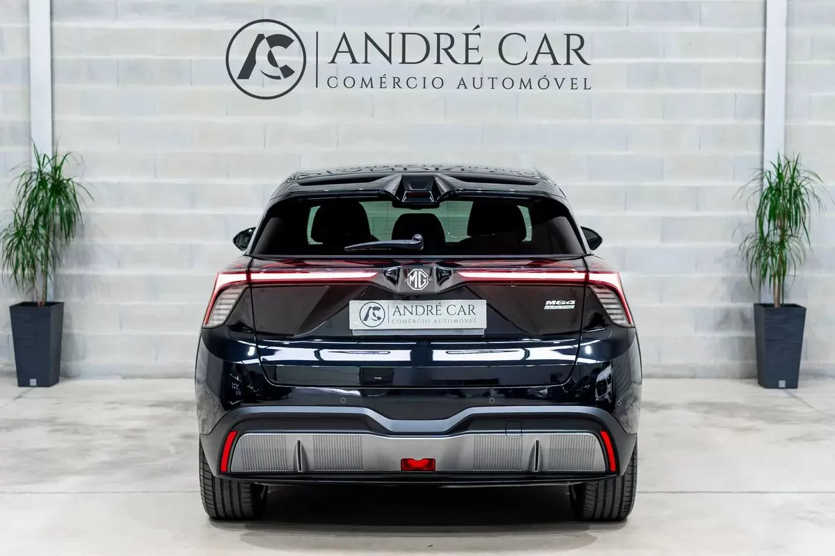 MG MG4 64 kWh Luxury - foto 8