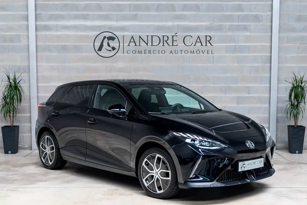 MG MG4 77 kWh Extended Range Luxury - foto 2