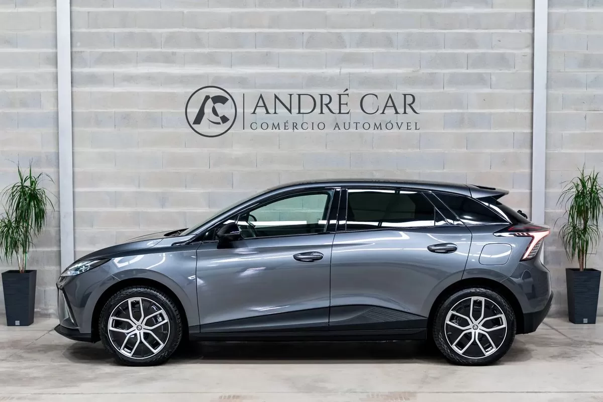 MG MG4 77 kWh Extended Range Luxury - foto 4