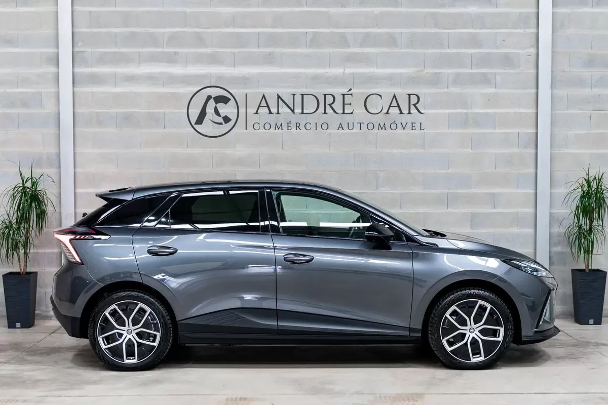 MG MG4 77 kWh Extended Range Luxury - foto 5