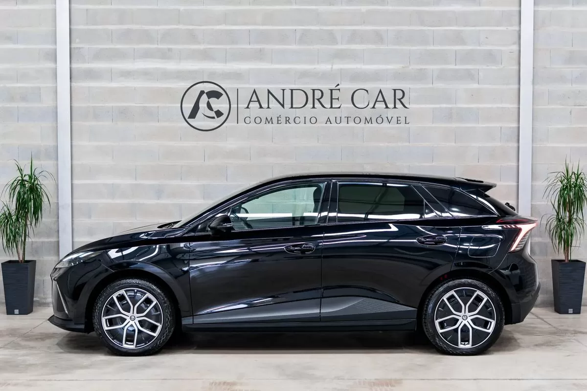 MG MG4 64 kWh Luxury - foto 4