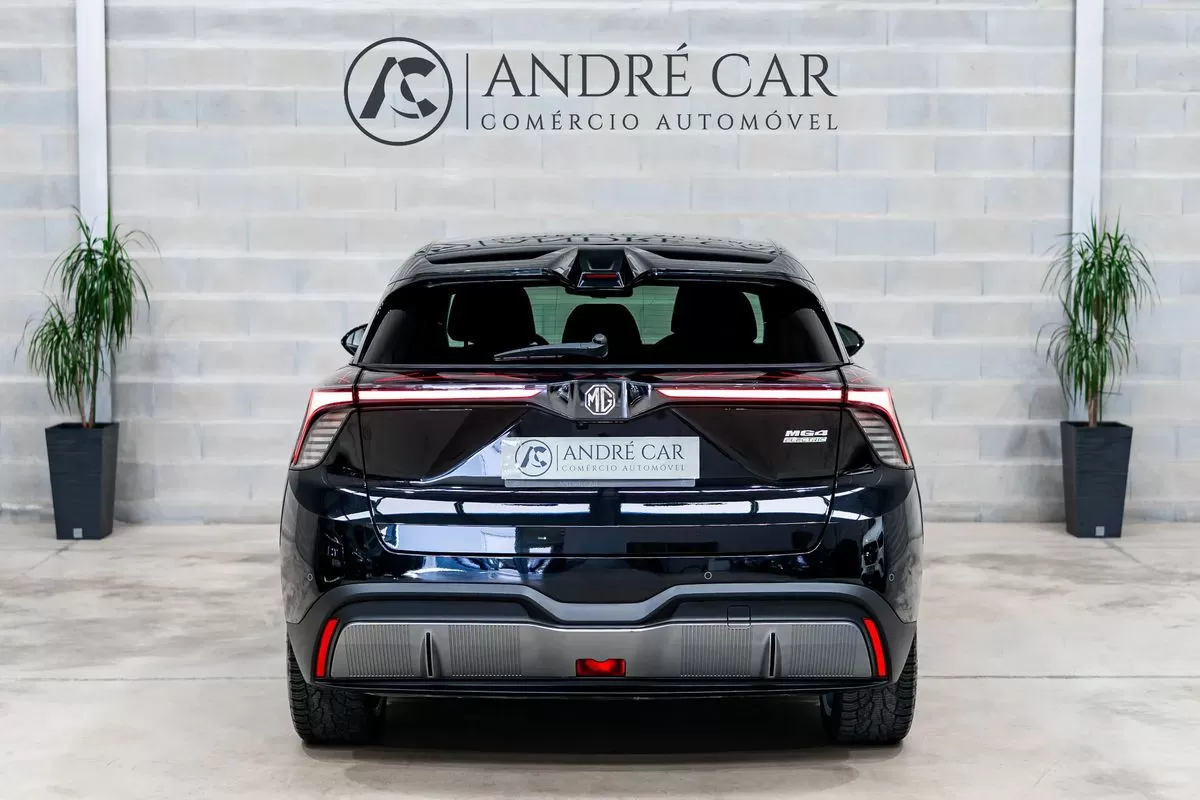 MG MG4 64 kWh Luxury - foto 8