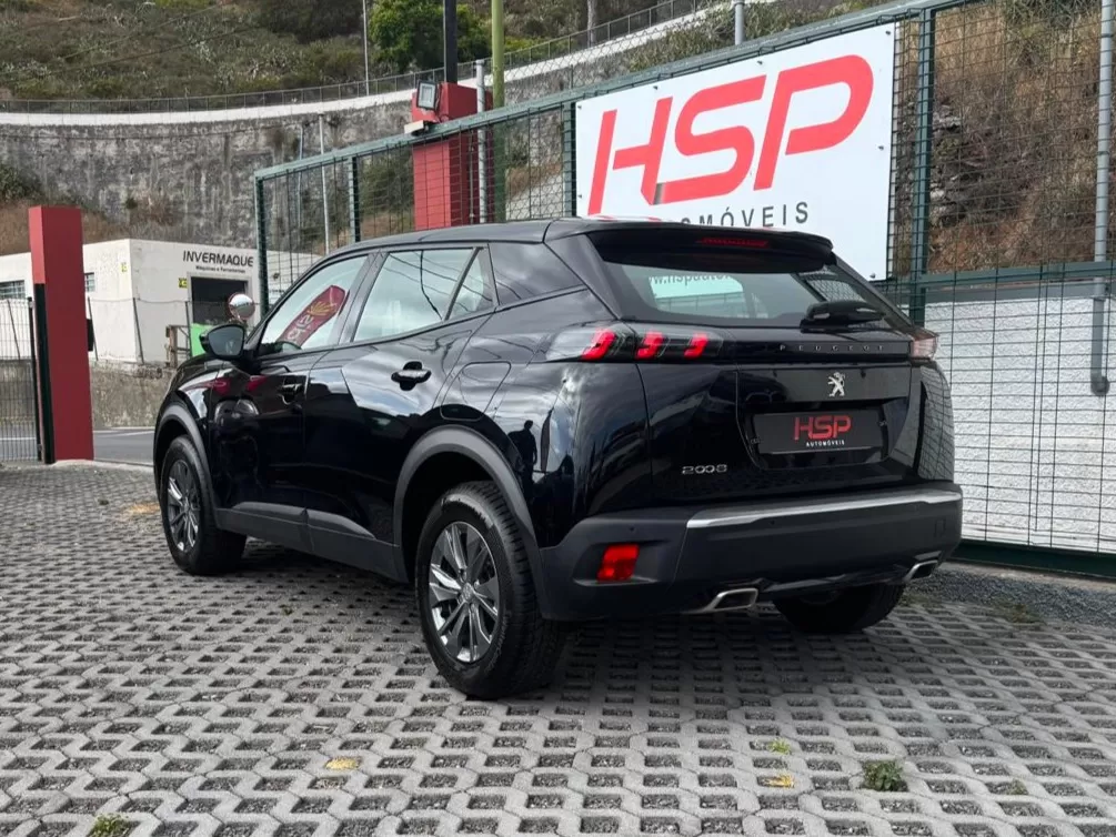 Peugeot 2008 1.2 PureTech Active EAT8 - foto 4