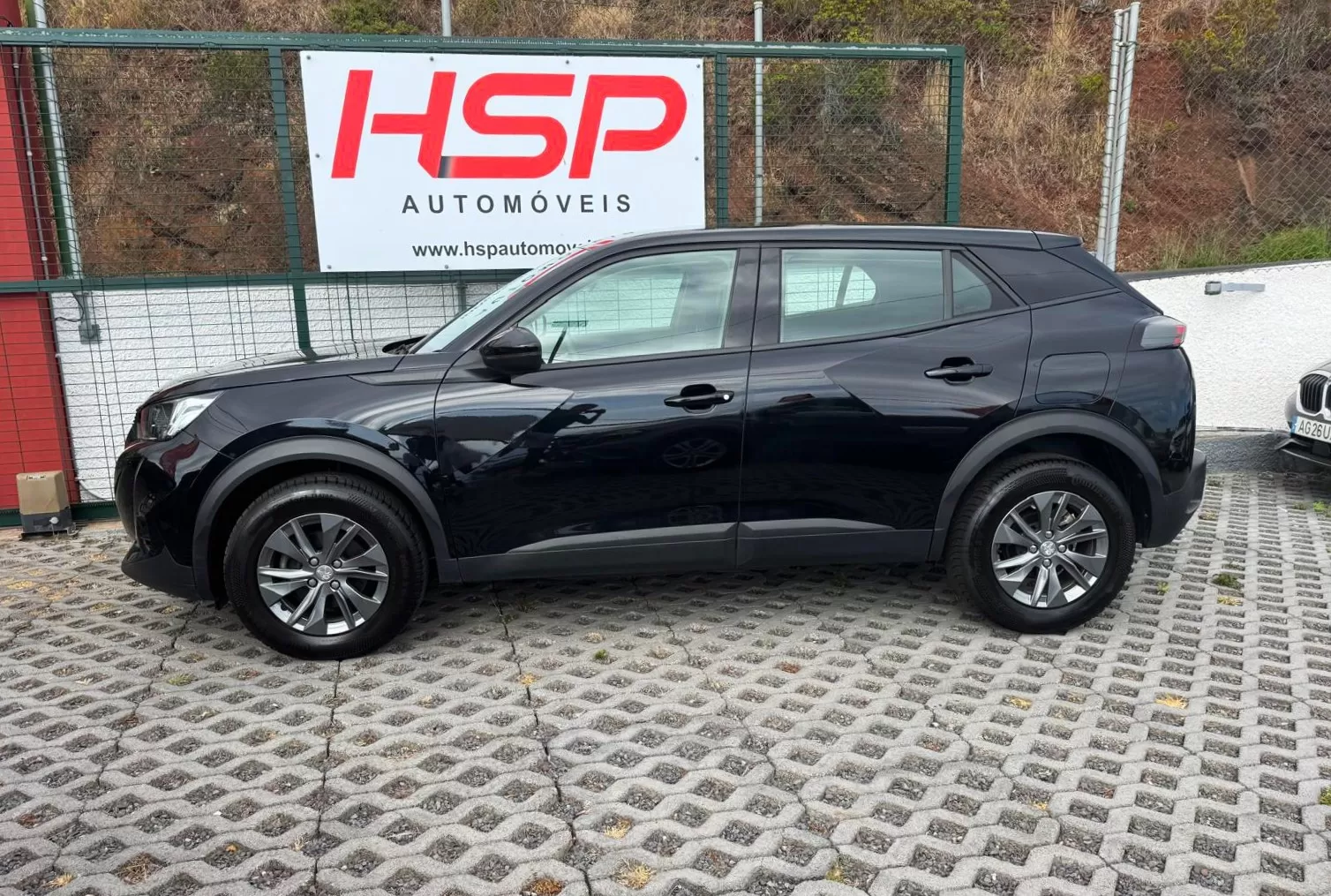 Peugeot 2008 1.2 PureTech Active EAT8 - foto 3