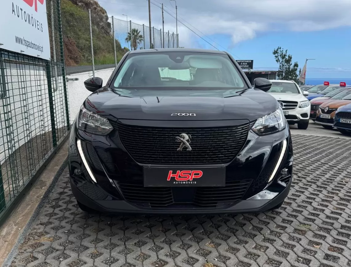 Peugeot 2008 1.2 PureTech Active EAT8 - foto 2