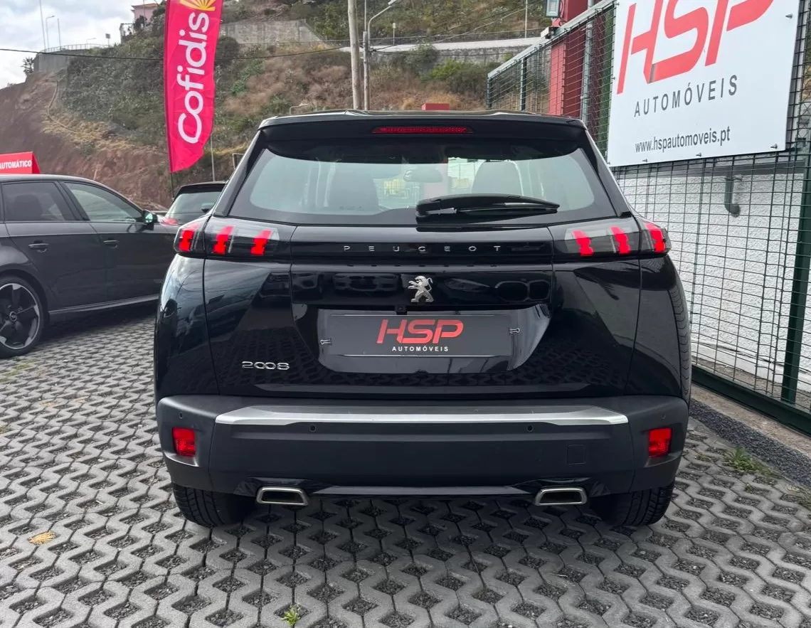 Peugeot 2008 1.2 PureTech Active EAT8 - foto 5