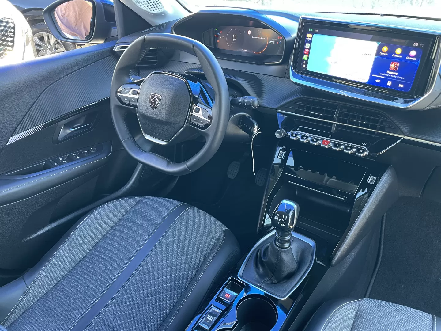 Peugeot 208 1.2 PureTech Allure - foto 3
