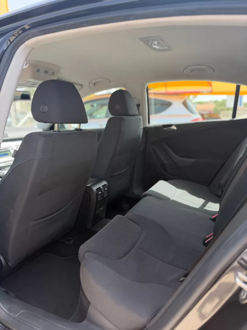 VW Passat 2.0 TDI Confortline - foto 7