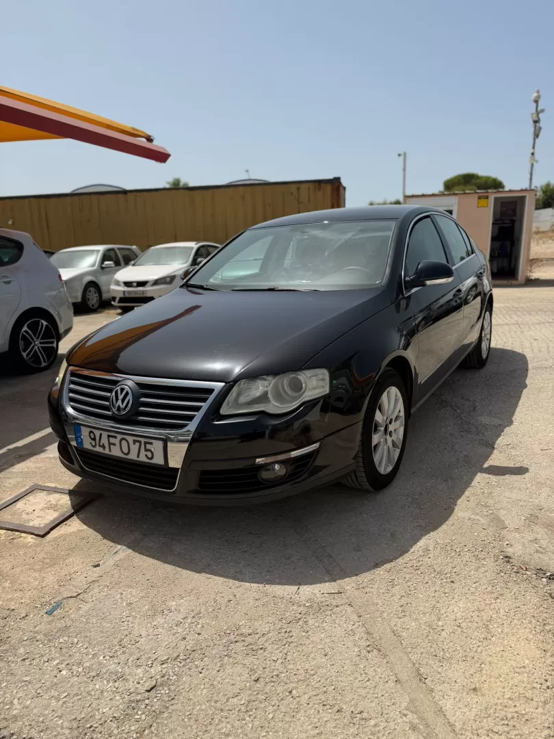VW Passat 2.0 TDI Confortline - foto 2