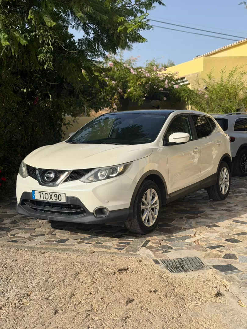 Nissan Qashqai 1.5 dCi - foto 2