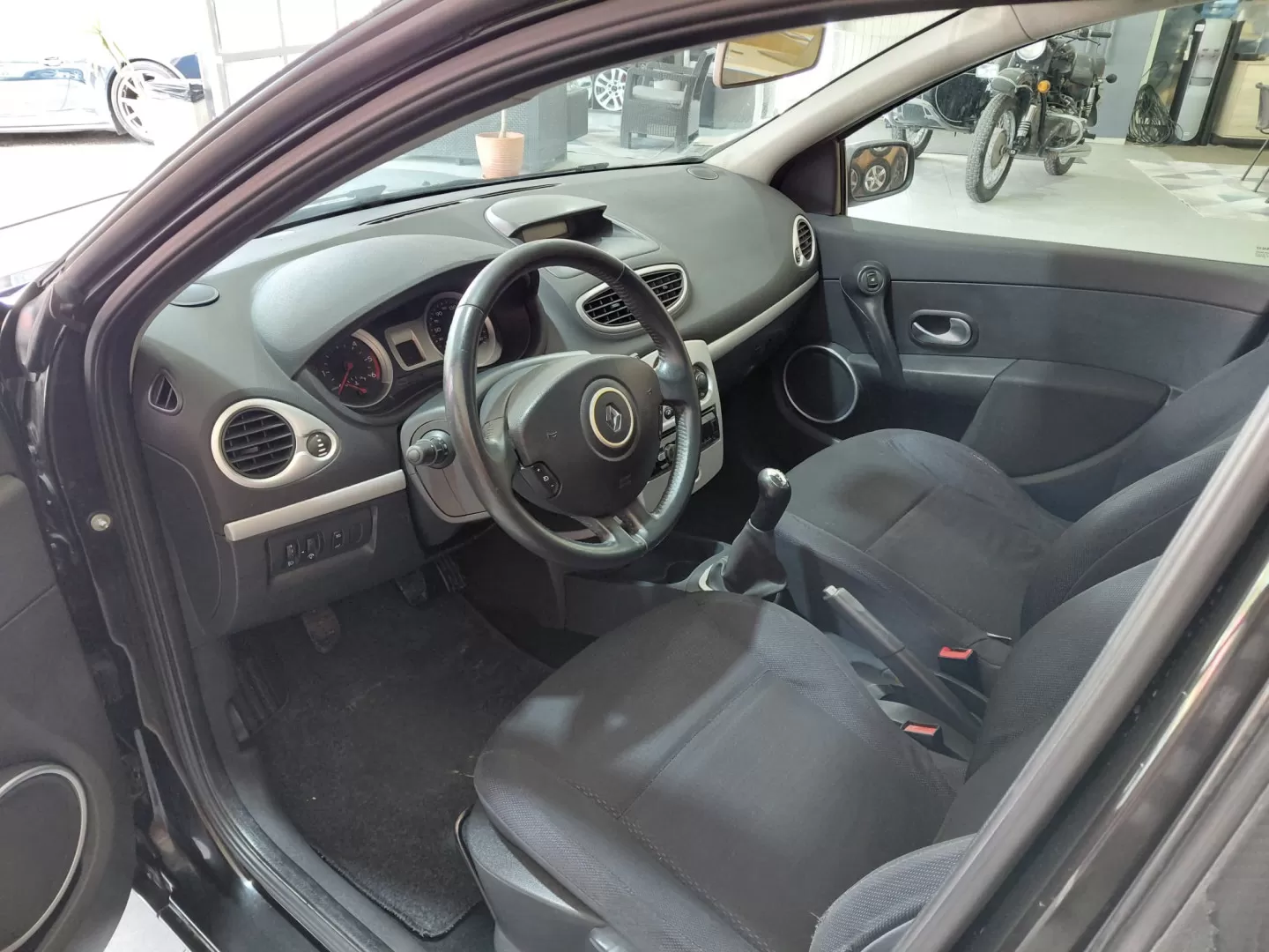 Renault Clio 1.5 dCi Confort - foto 7