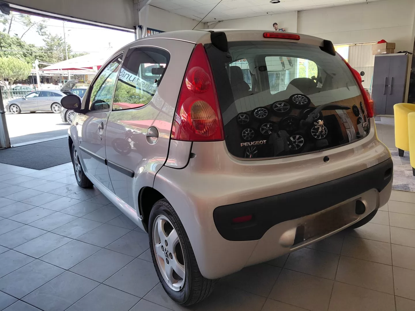 Peugeot 107 1.0 Trendy - foto 5