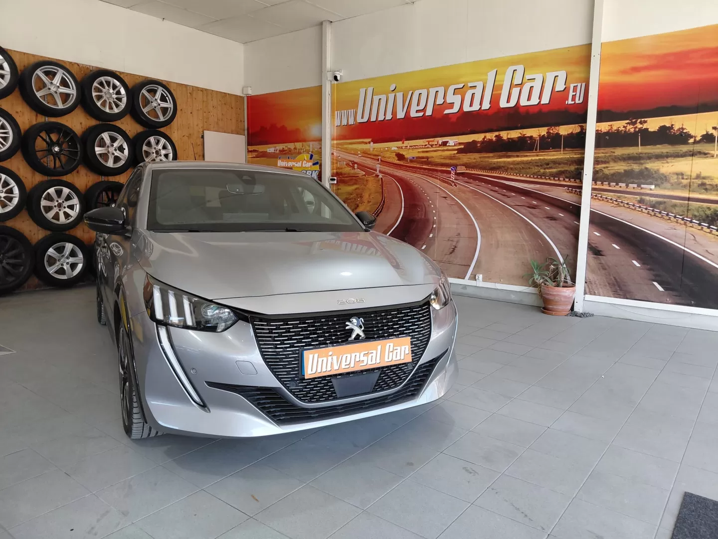 Peugeot e-208 50 kWh GT Line - foto 2