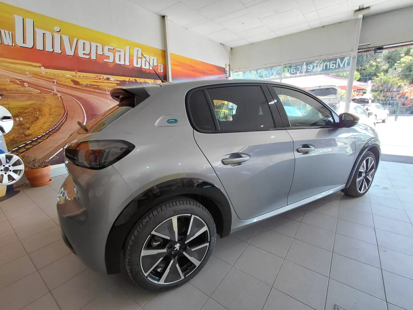 Peugeot e-208 50 kWh GT Line - foto 3