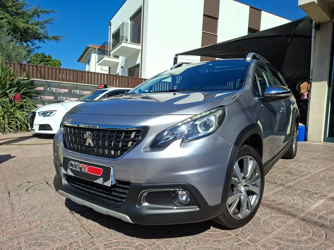 Peugeot 2008 1.2 PureTech Crossway