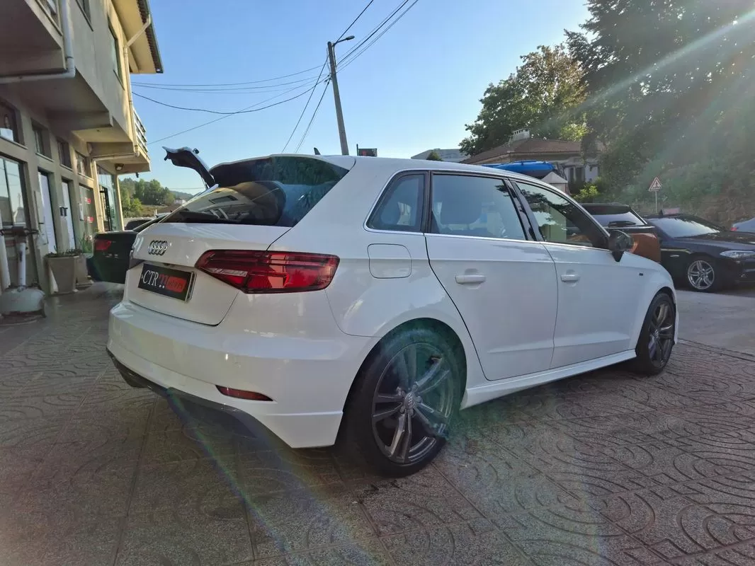 Audi A3 Sportback  1 0 Tfsi Sport - foto 8