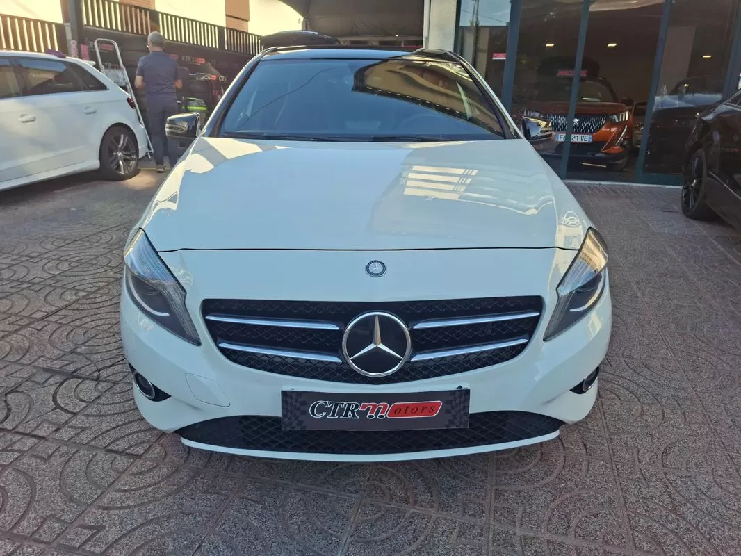 Mercedes-Benz A 200  Cdi 4matic 7g  Dct Streetstyle - foto 3