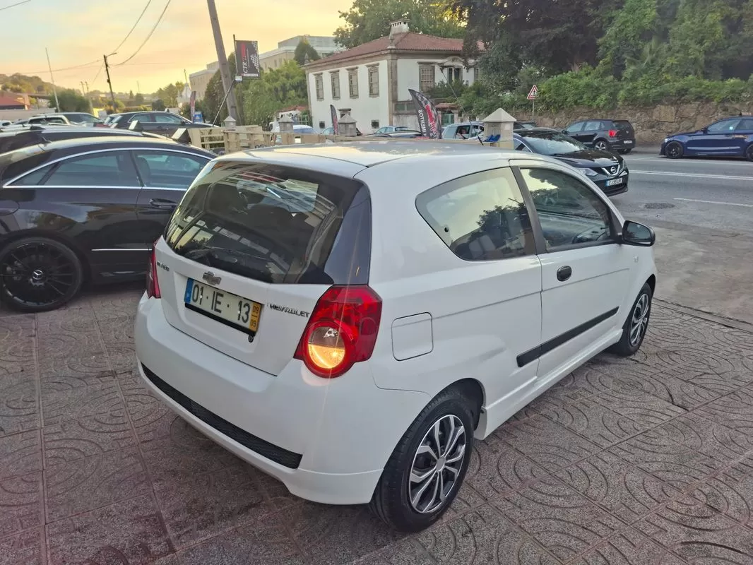 Chevrolet Aveo 1.2 LS - foto 7