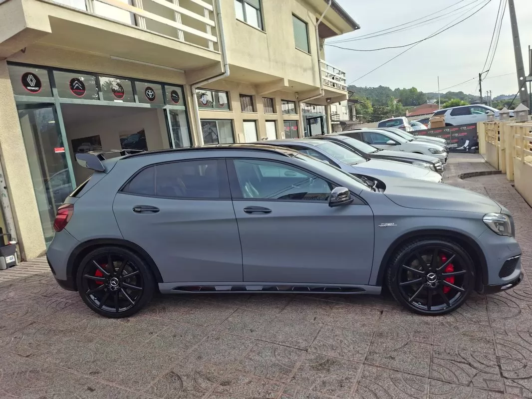 Mercedes-Benz GLA 45 AMG - foto 5
