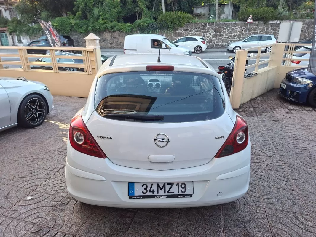 Opel  Corsa - foto 8