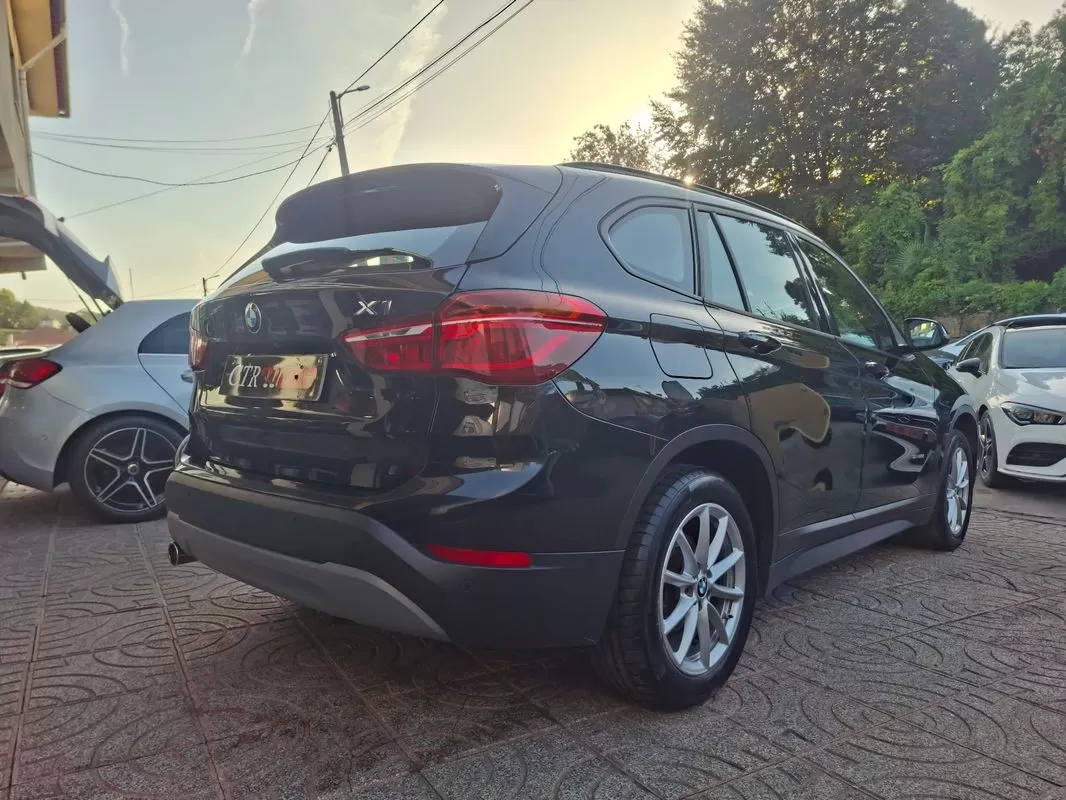 BMW X1  Sdrive18d Sport Line - foto 6
