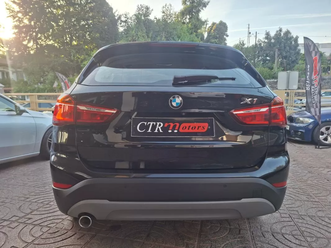 BMW X1  Sdrive18d Sport Line - foto 7