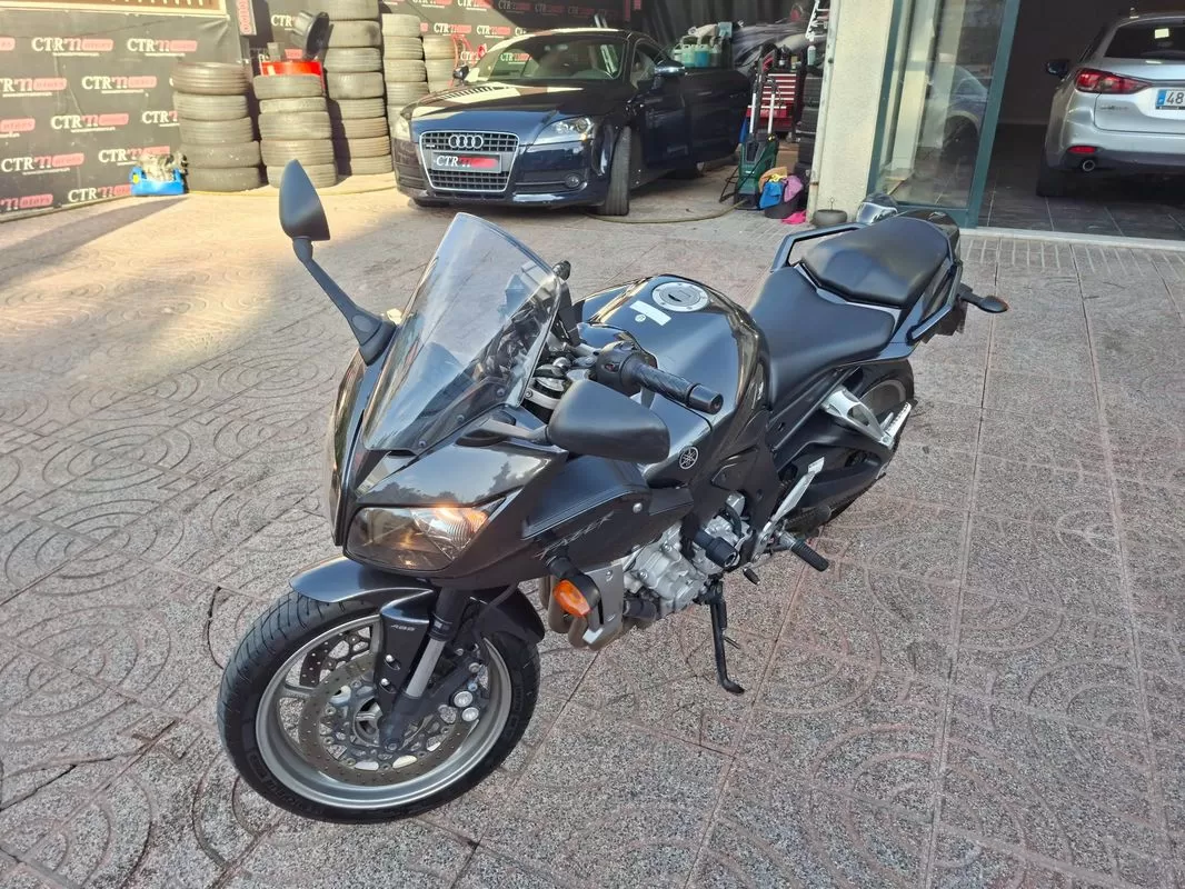 Yamaha Fazer - foto 3