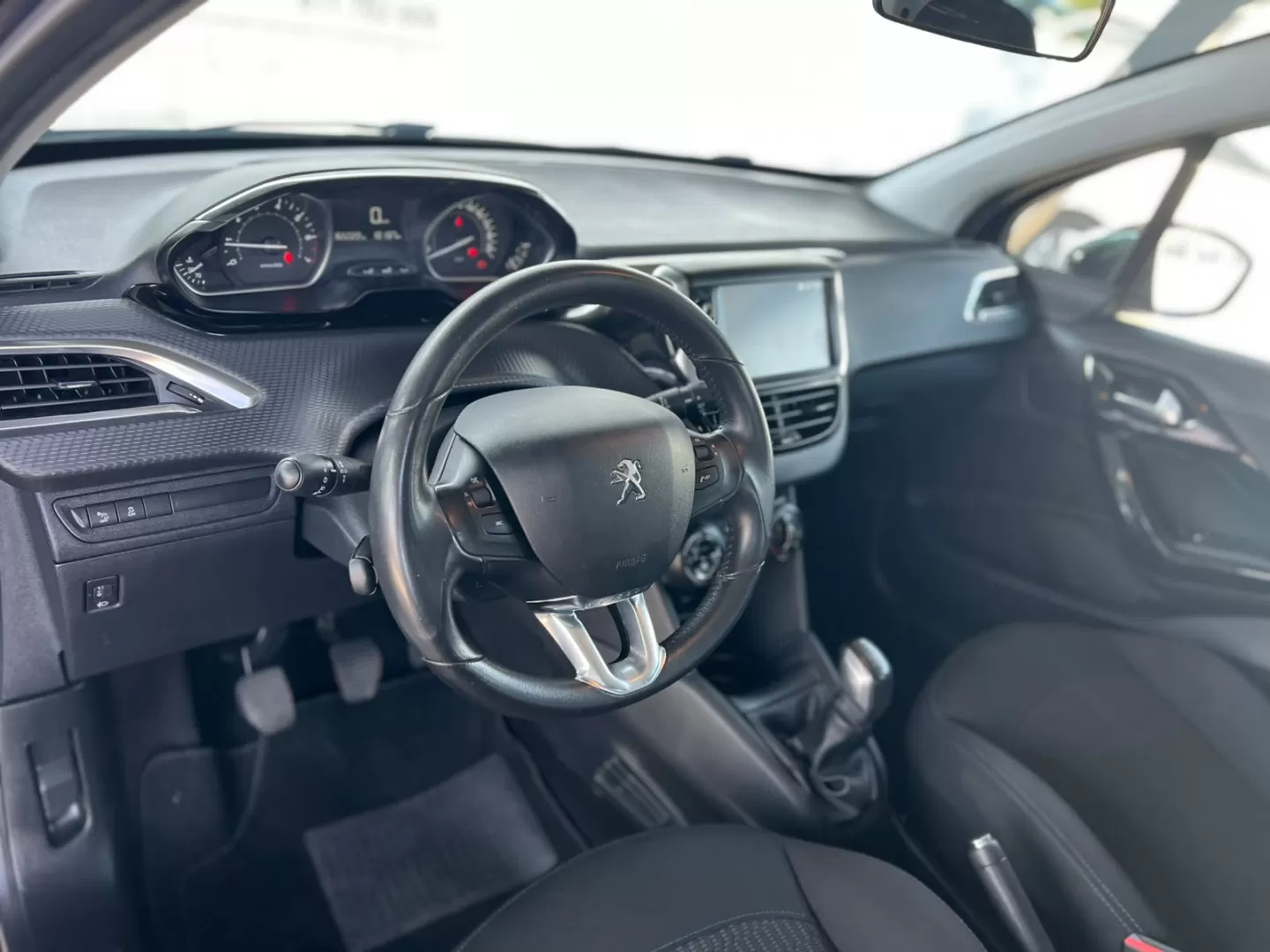 Peugeot 208 1.2 PureTech Active - foto 8