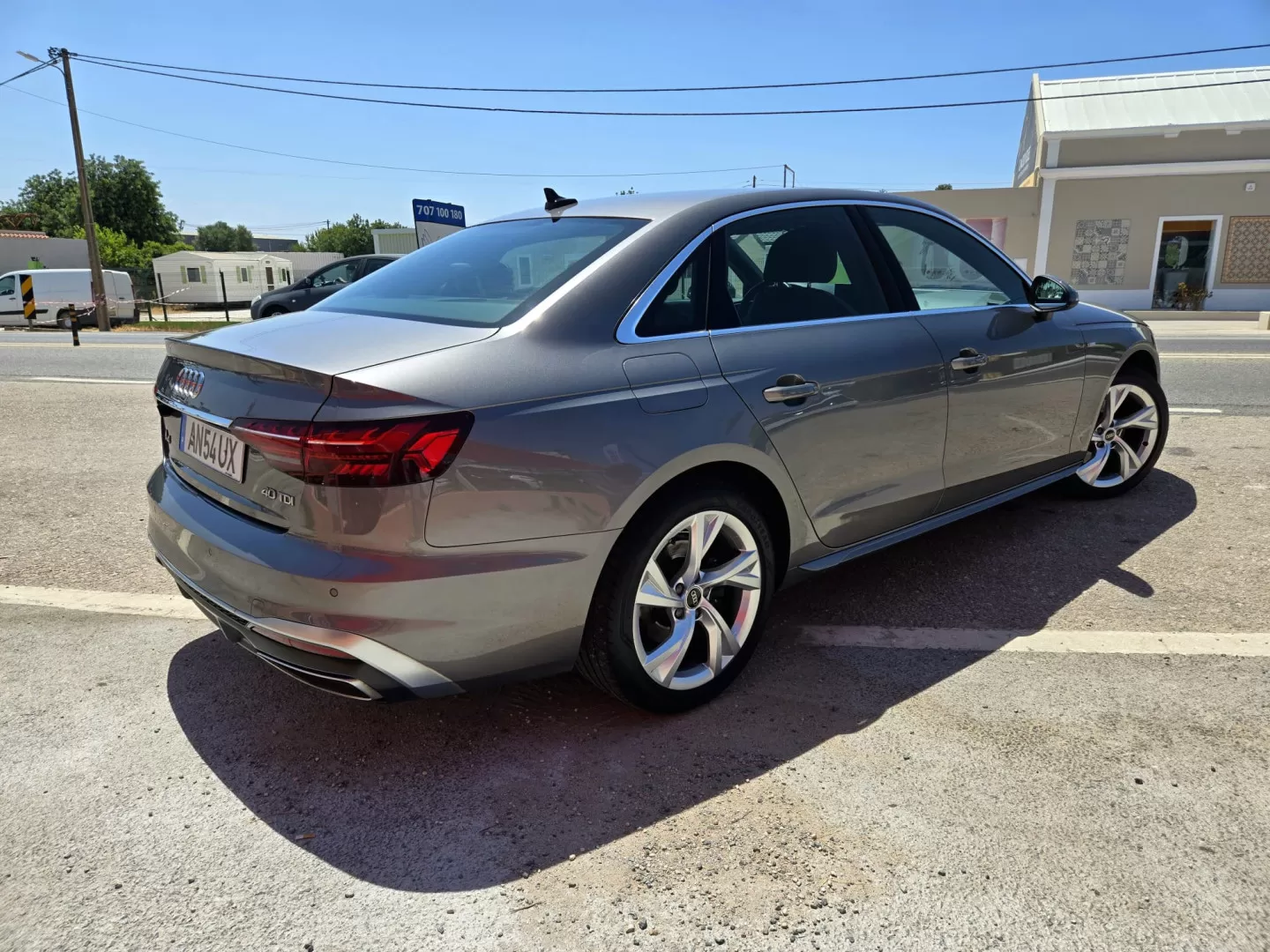 Audi A4  40 TDI S line S tronic - foto 2