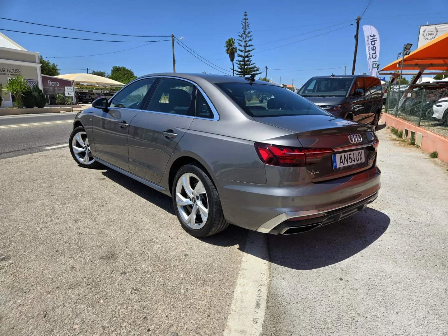 Audi A4  40 TDI S line S tronic - foto 4