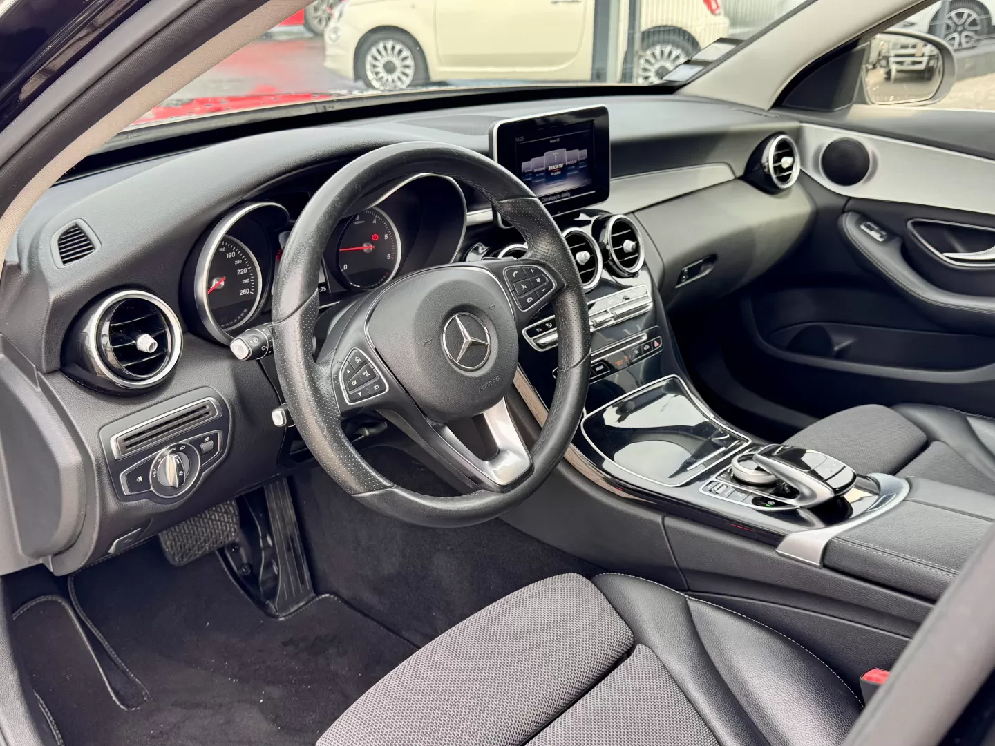 Mercedes-Benz C 180 BlueTEC Avantgarde Aut. - foto 8