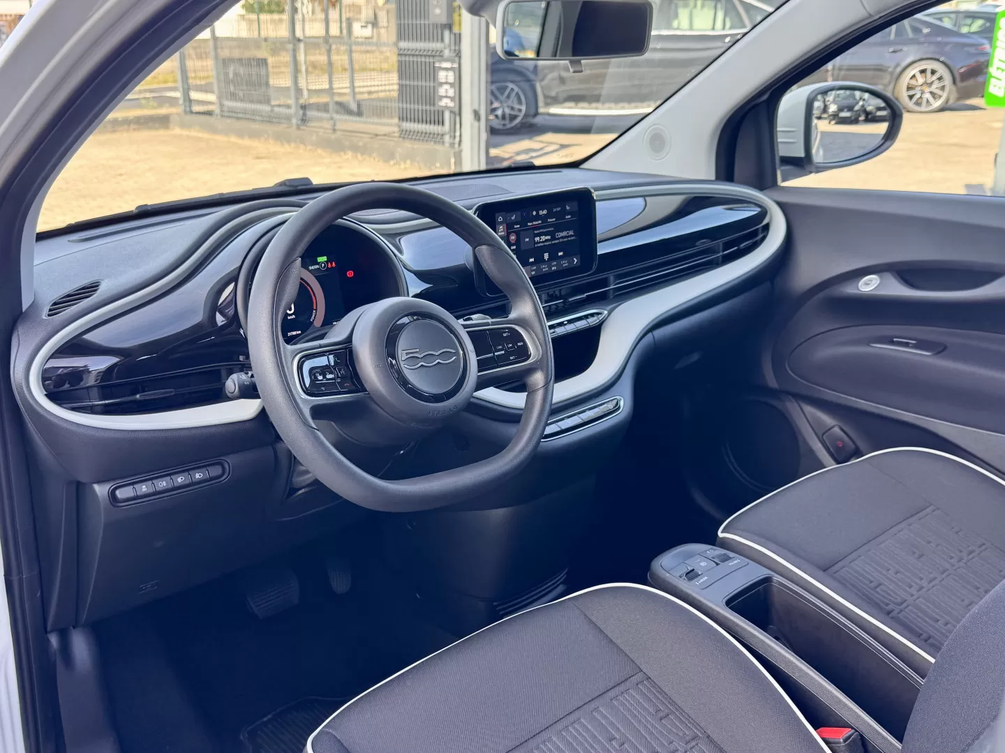 Fiat 500e Action Plus 23,8 kWh - foto 8