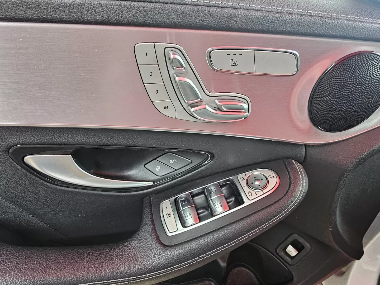 Mercedes-Benz C 300 de T 9G-TRONIC AMG Line - foto 7