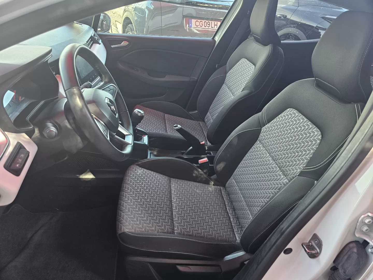 Renault Clio 1.0 TCe Evolution - foto 8