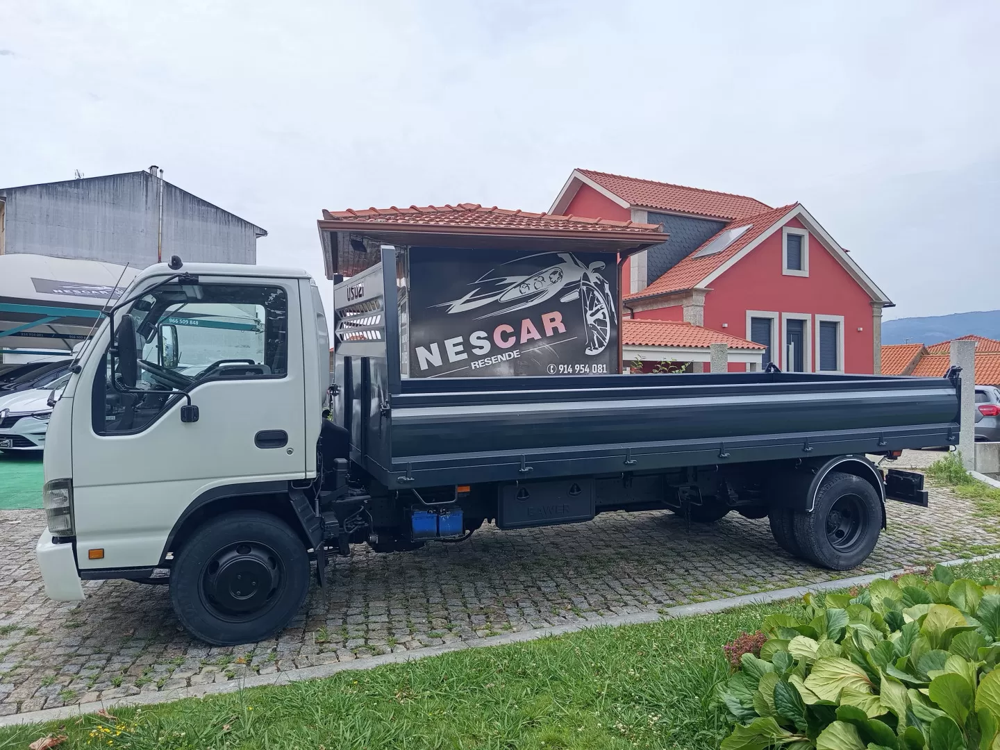 Isuzu  NQR 75 5.2 TRIBASCULANTE