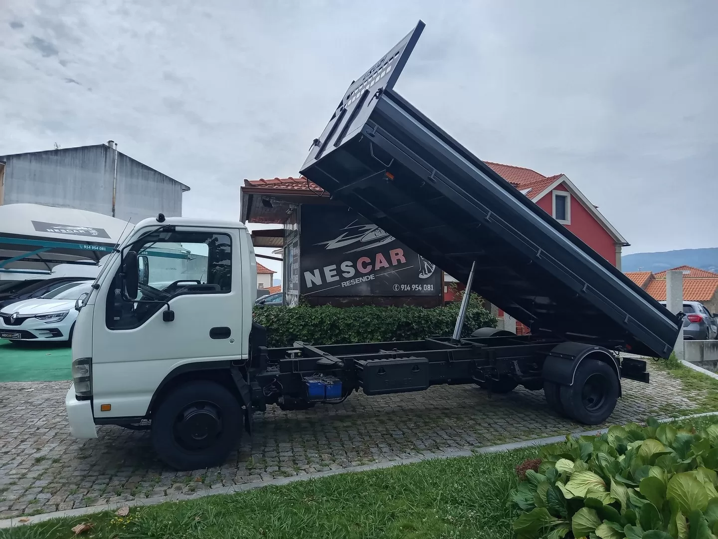 Isuzu  NQR 75 5.2 TRIBASCULANTE - foto 7