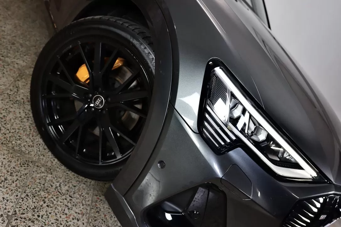 Audi e-tron 55 quattro S line - foto 4