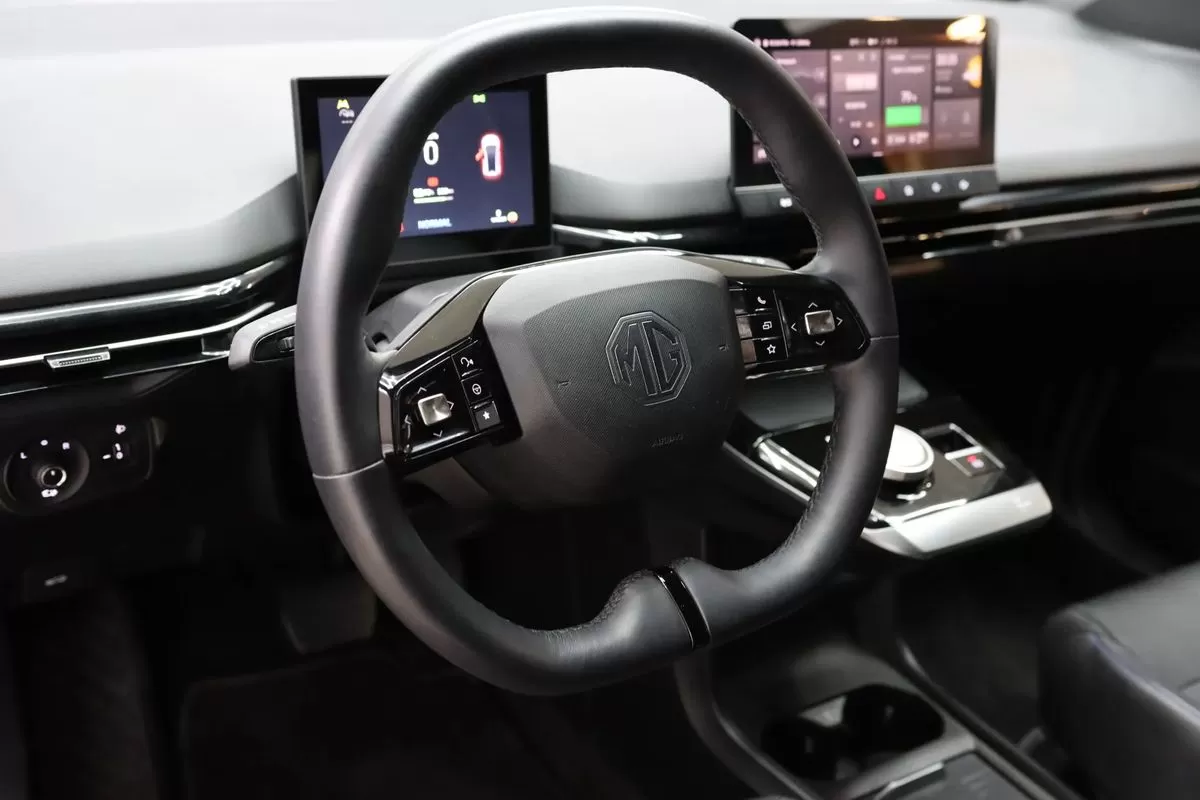 MG MG4  4 Luxury 64 Kwh - foto 6