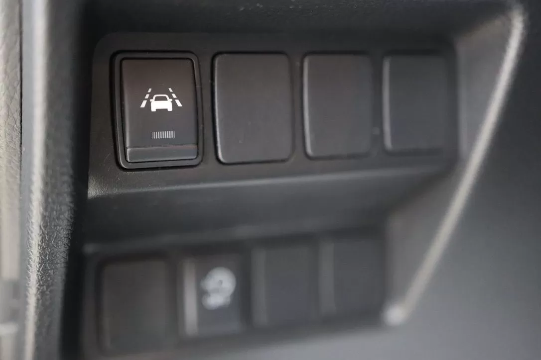 Nissan Qashqai 1.3 DIG-T N-Connecta J18 Led - foto 7