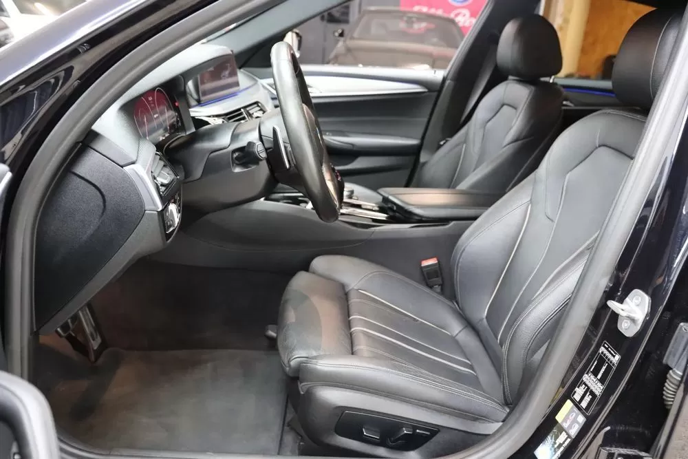 BMW 530e - foto 7
