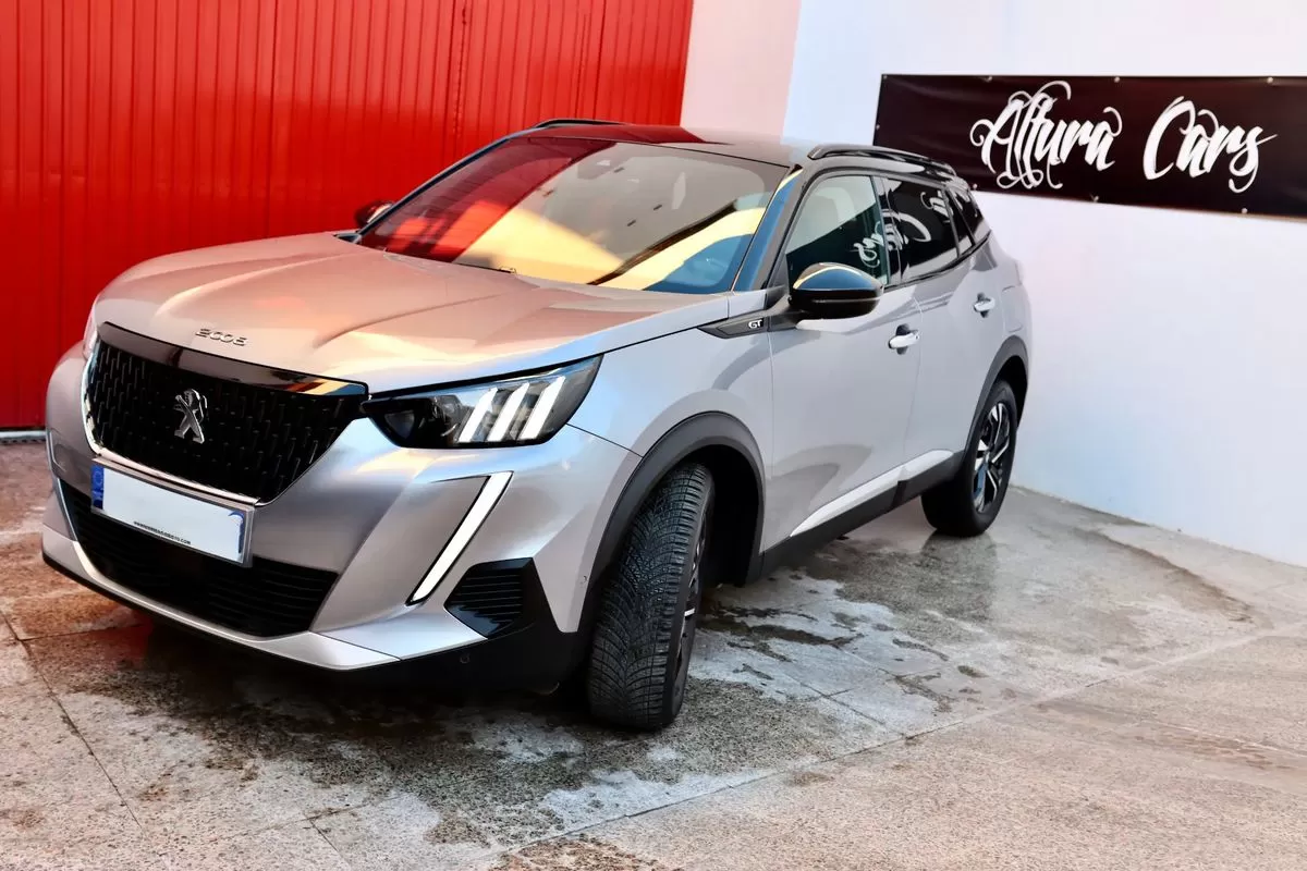 Peugeot 2008  Puretech 130 Eat8 Gt - foto 3