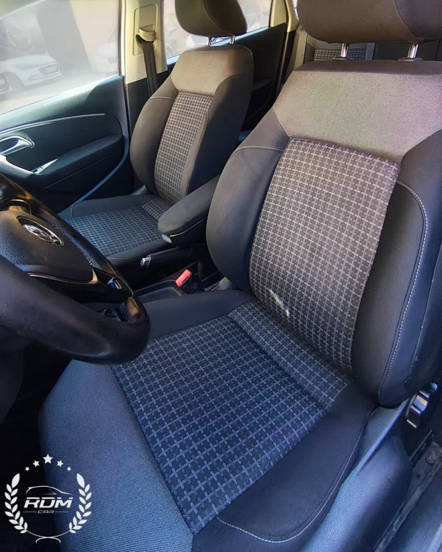 VW Polo 1.4 TDi Confortline Nav - foto 4