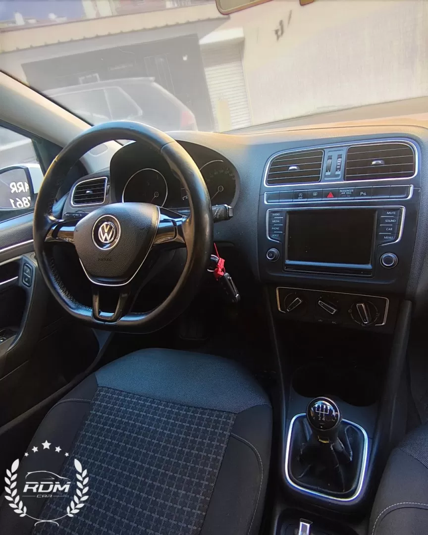 VW Polo 1.4 TDi Confortline Nav - foto 7