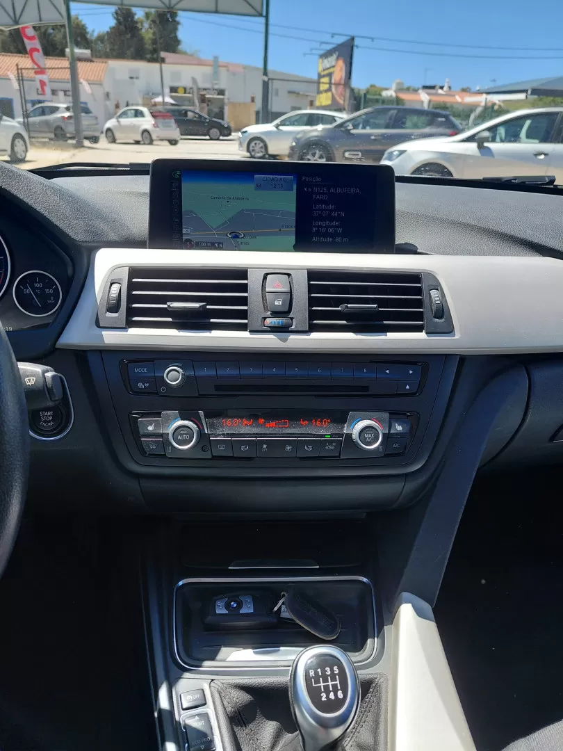 BMW 318 d Line Modern - foto 7