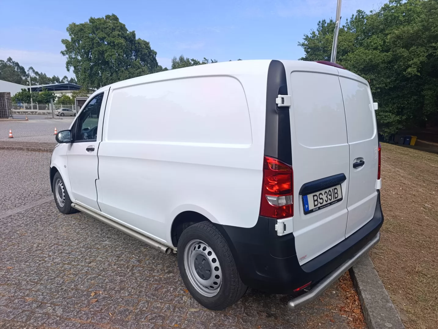 Mercedes-Benz  Vito 114 CDI Isotérmica Iva Dedutível - foto 4