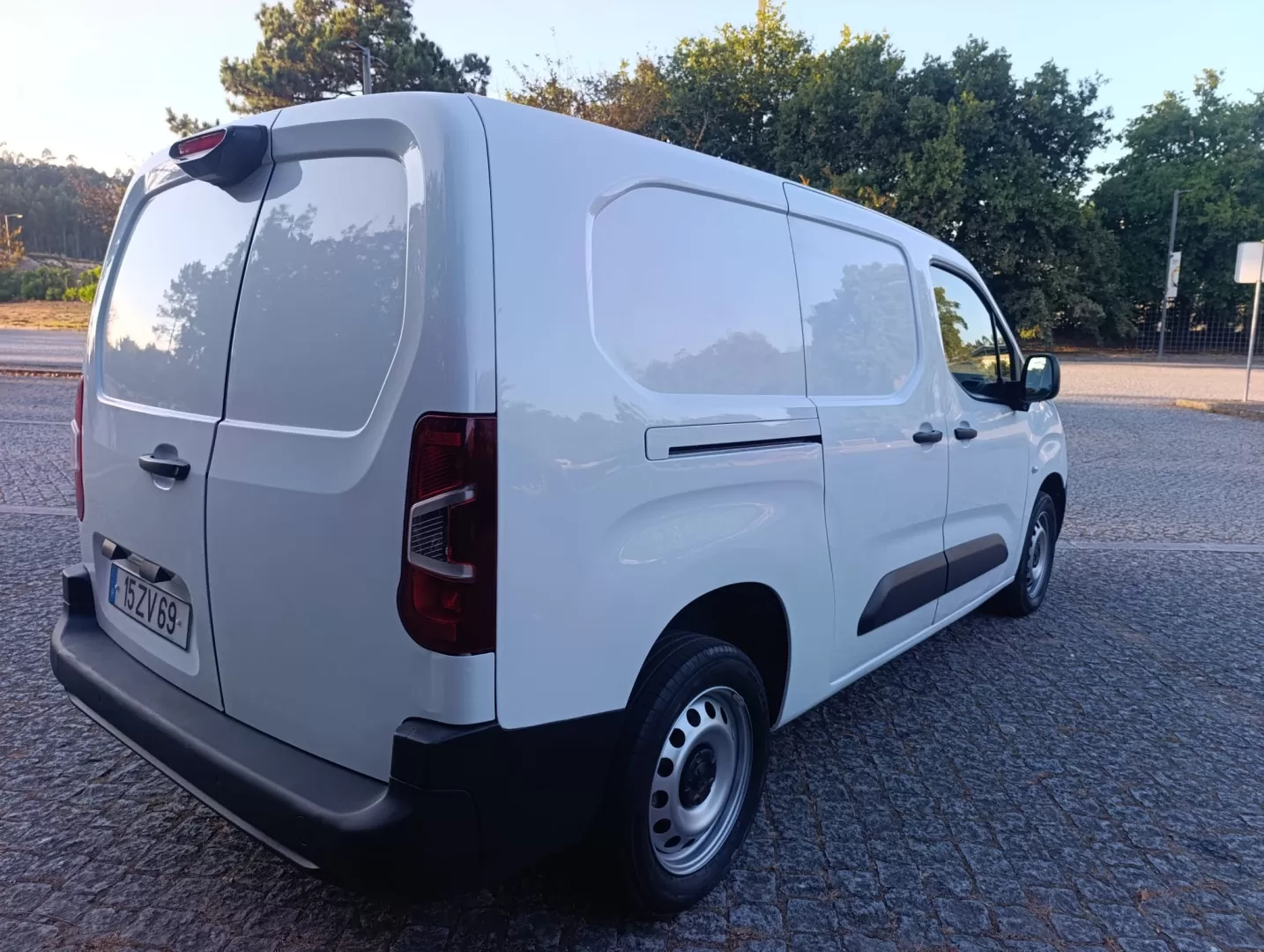 Peugeot  Partner Premium XL (Longa) Iva Dedutível - foto 6