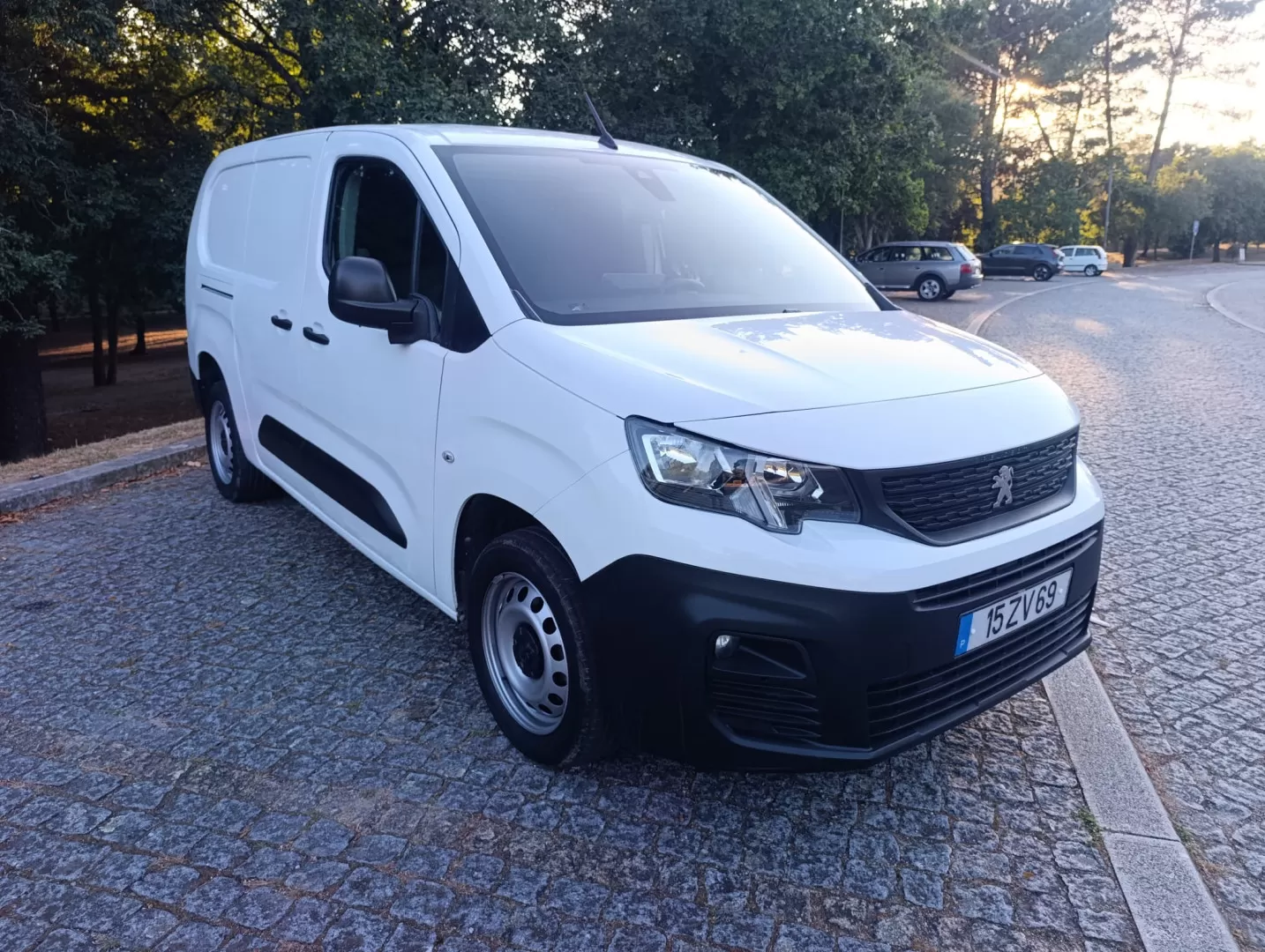 Peugeot  Partner Premium XL (Longa) Iva Dedutível
